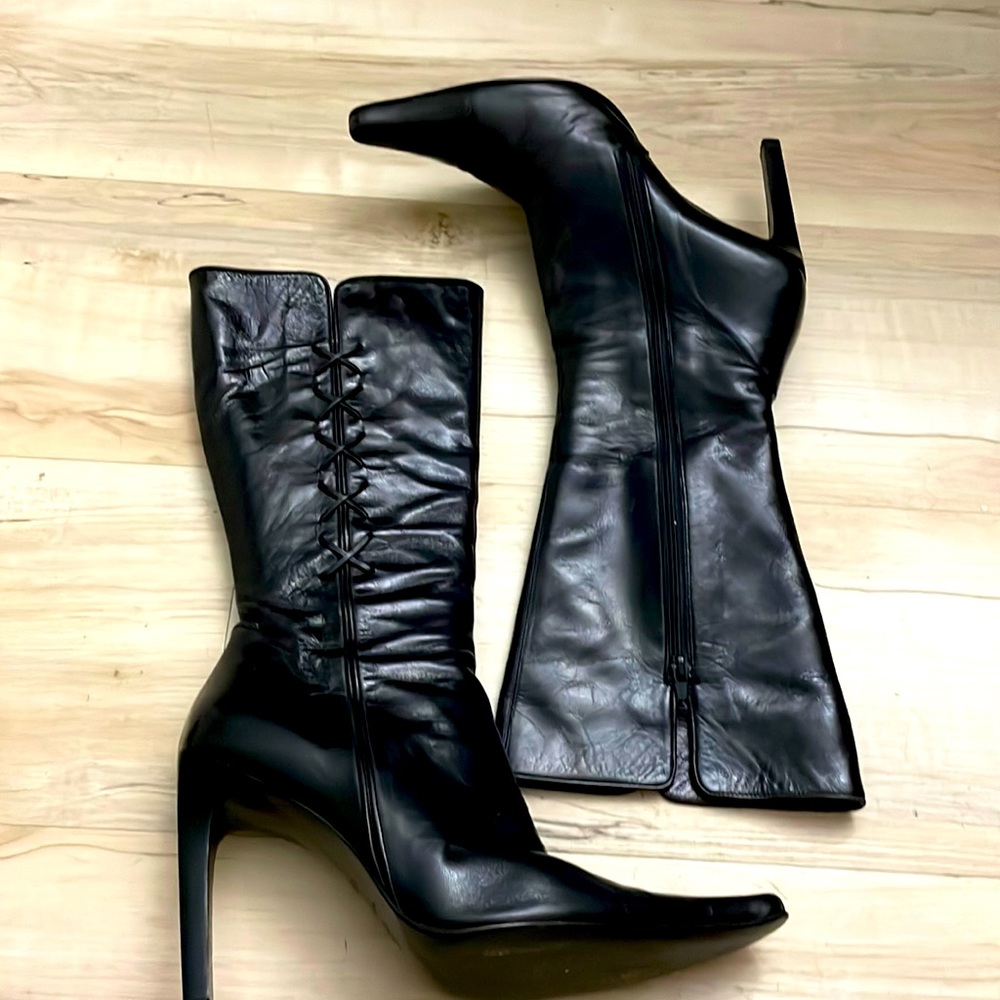 David Aaron black leather boots. Made in Italy size 39, US 8.